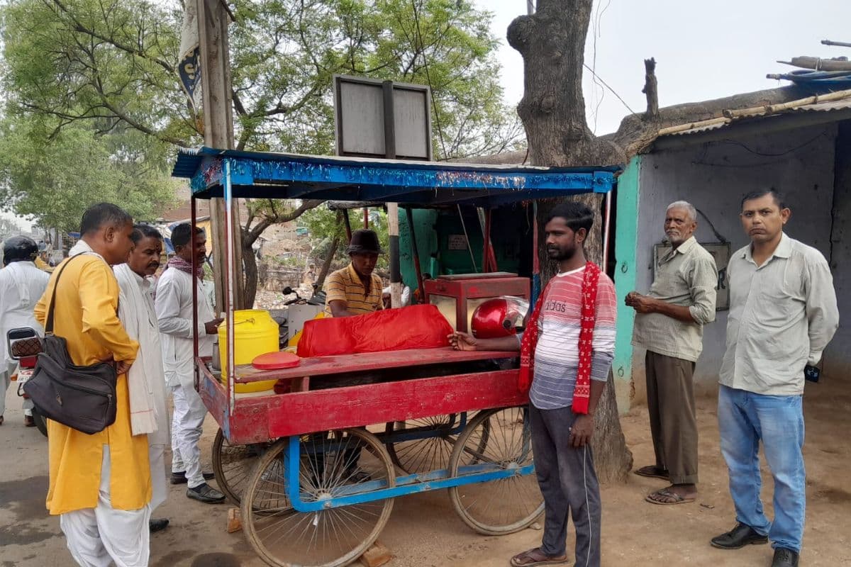 बांका में भीषण गर्मी का कहर, लू के थपेड़ों से बेहाल लोगों को देसी शरबत सत्तू ही दे रहा ठंडक