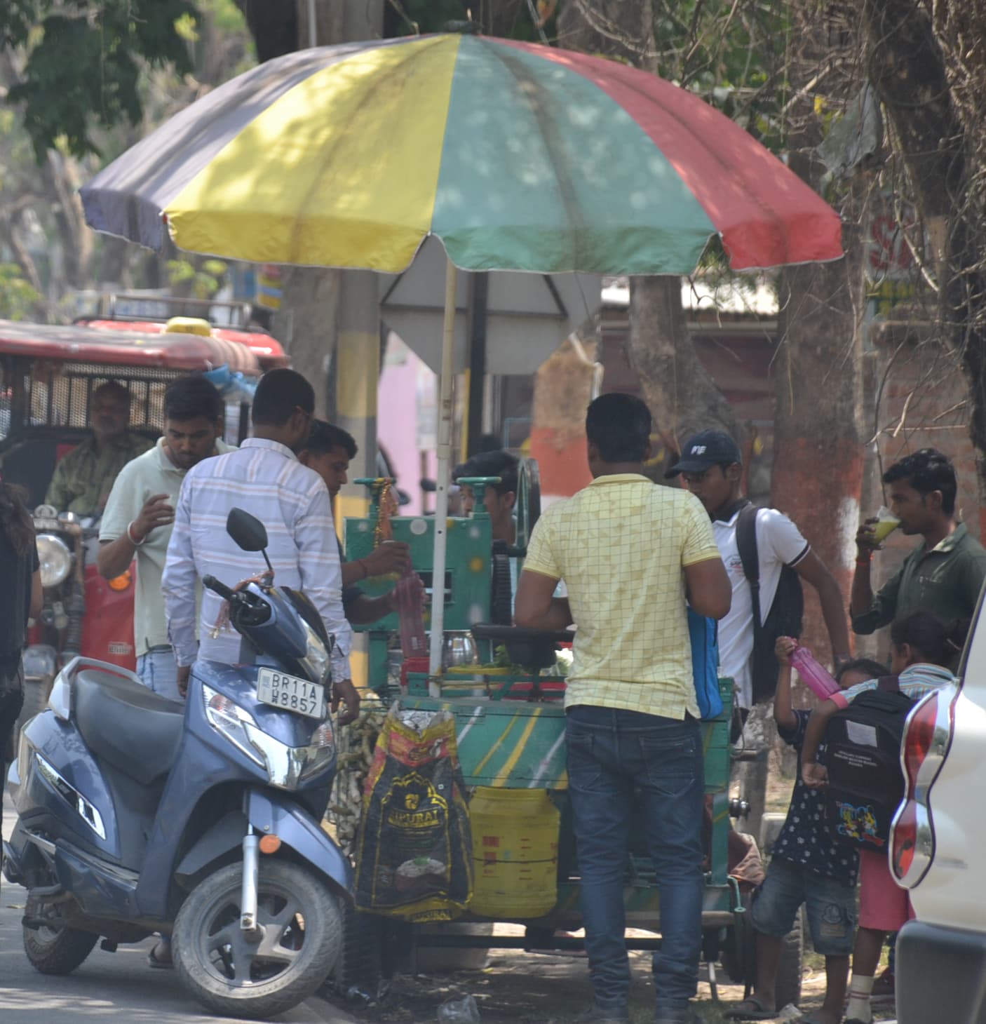 बारिश की आशंका के बीच सुबह कूल कूल, दोपहर तक हीट हो जाता है मौसम