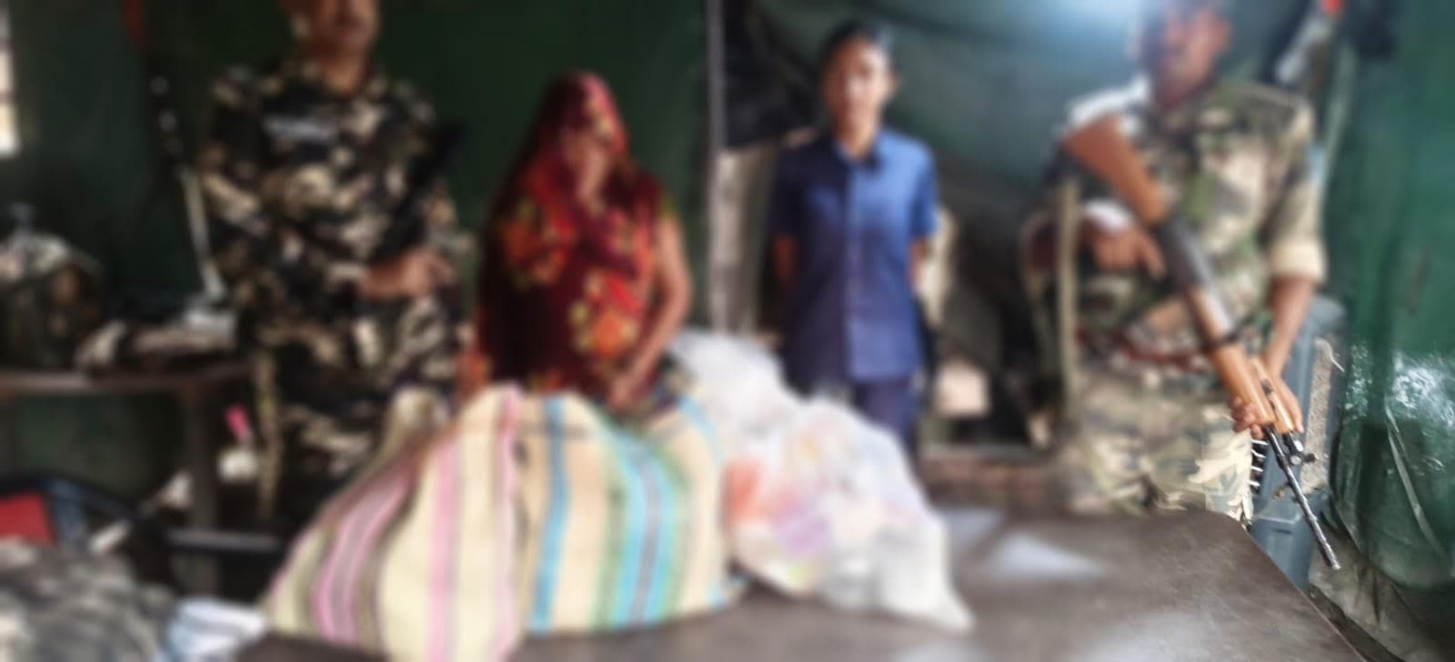 जोगबनी सीमा पर एसएसबी की कार्रवाई, कॉस्मेटिक सामान जब्त