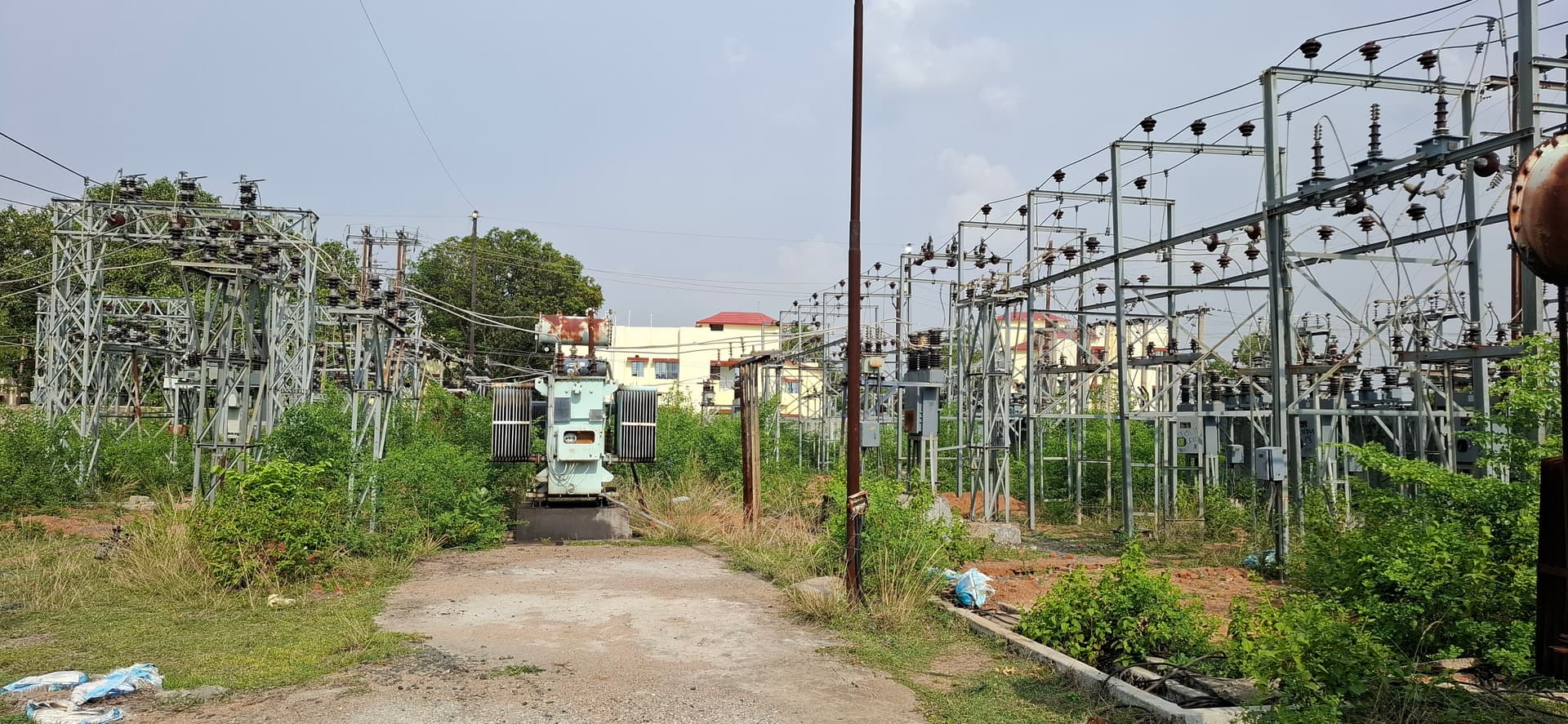 Giridih News :देवरी पावर सब स्टेशन के सभी सात फीडरों में बिजली व्यवस्था चरमरायी