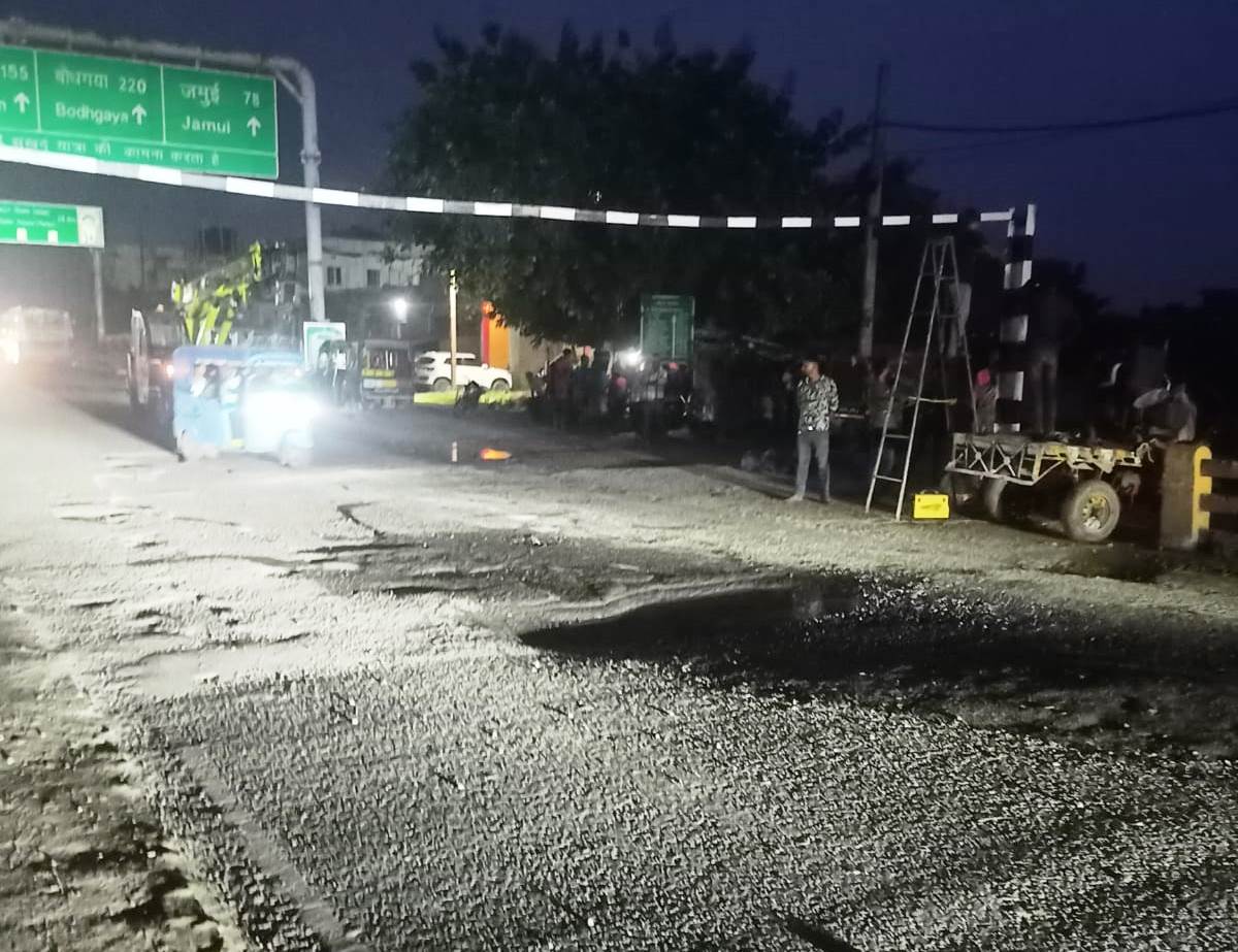 श्रावणी मेला से पहले आरओबी पर बड़े वाहनों के परिचालन पर ब्रेक, क्या सुरक्षित है देवघर का सबसे अहम रास्ता?