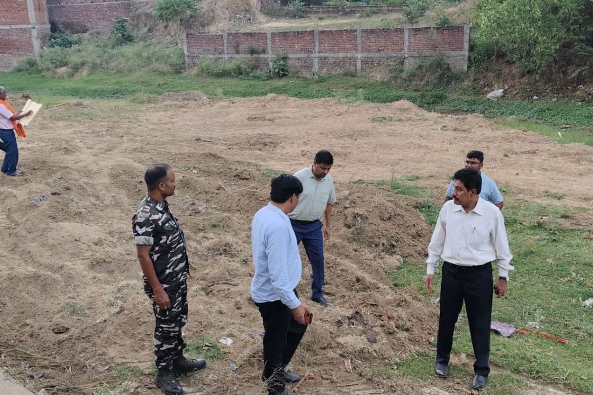 गढ़वा में 'आपन सरस्वतिया अभियान' तेज, नदी गंदा करने वाले लोगों और प्रतिष्ठान पर होगी कार्रवाई