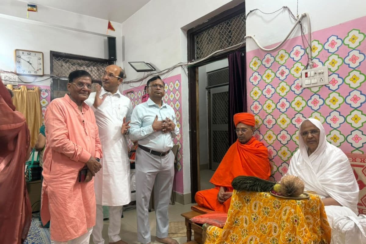 भगवान ऋषभदेव पर बनेगी भव्य फिल्म, अयोध्या में पटकथा को लेकर हुई अहम बैठक, जैन संस्कृति को मिलेगा वैश्विक मंच
