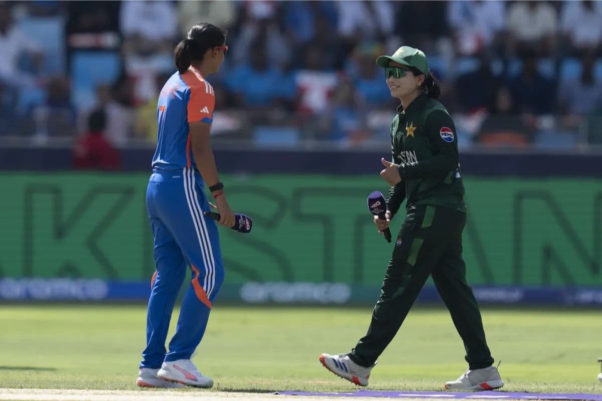 IND vs PAK: भारत ने जीता टॉस, पाकिस्तान के खिलाफ पहले करेगी बल्लेबाजी; देखें प्लेइंग-11