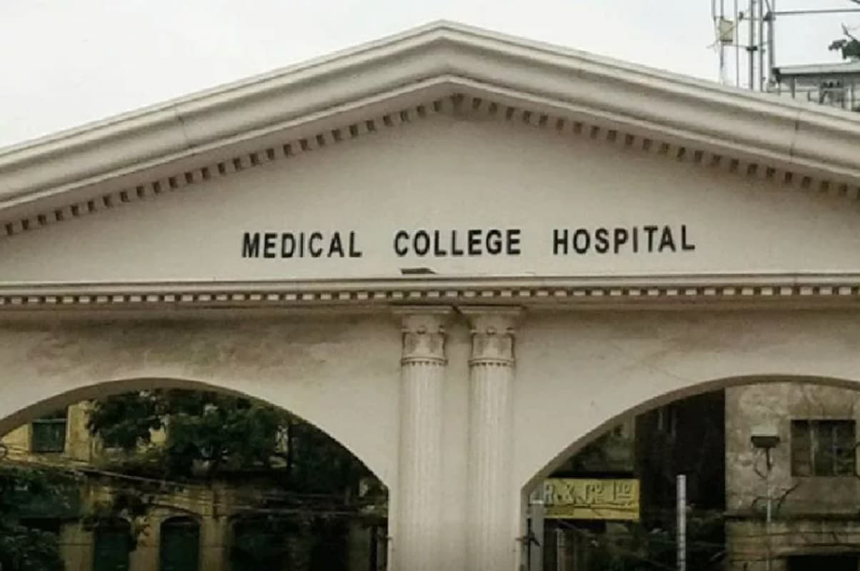 बंगाल के चार जिलों में खुलेंगे नये मेडिकल कॉलेज, बढ़ेंगी एमबीबीएस की 400 सीट