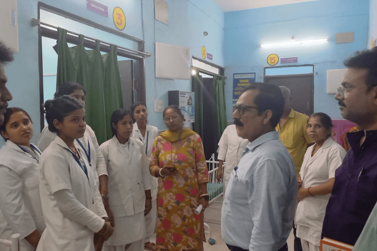 जहानाबाद में स्वास्थ्य व्यवस्था की खुली पोल, सिविल सर्जन के औचक निरीक्षण में डॉक्टर रहें नदारद, होगी कार्रवाई