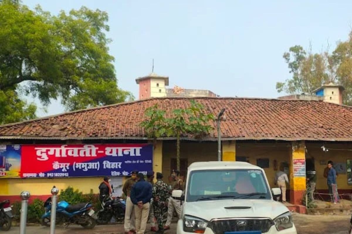 स्कॉर्पियो सवारों ने पिकअप रोककर छीनी दो गायें, चालक से मारपीट का आरोप