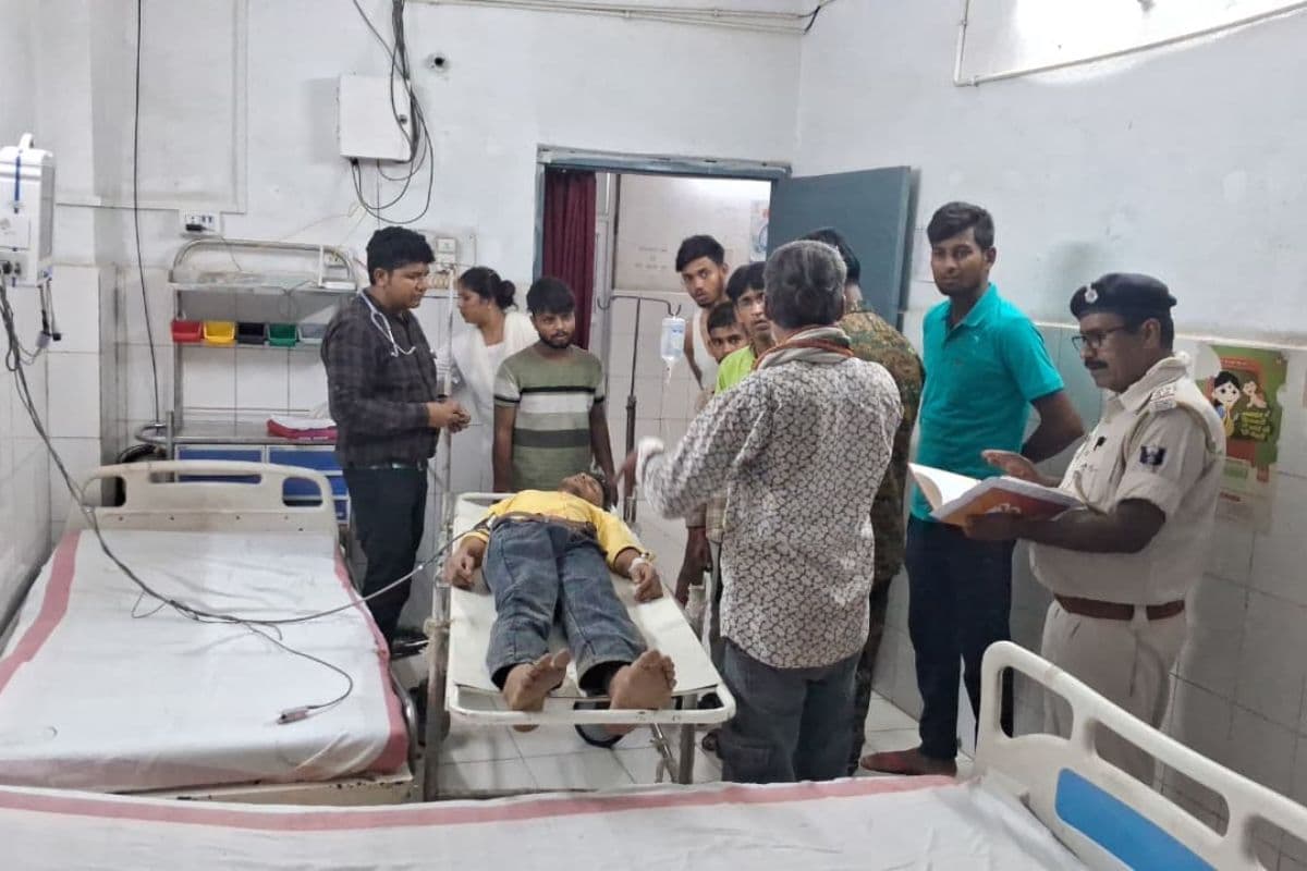 कैमूर में स्कॉर्पियो से घायल युवक को सड़क किनारे फेंककर भागे बदमाश, CCTV फुटेज खंगाल रही पुलिस