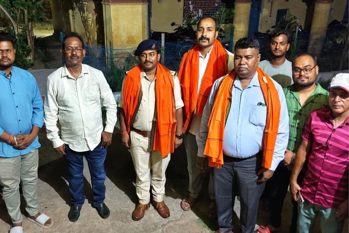 खरसावां थाना परिसर में विदाई सह स्वागत समारोह का हुआ आयोजन