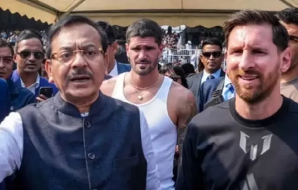 मेसी विवाद में अरूप विश्वास की बढ़ीं मुश्किलें, तीसरे समन के बाद अब कोर्ट जायेगी कोलकाता पुलिस