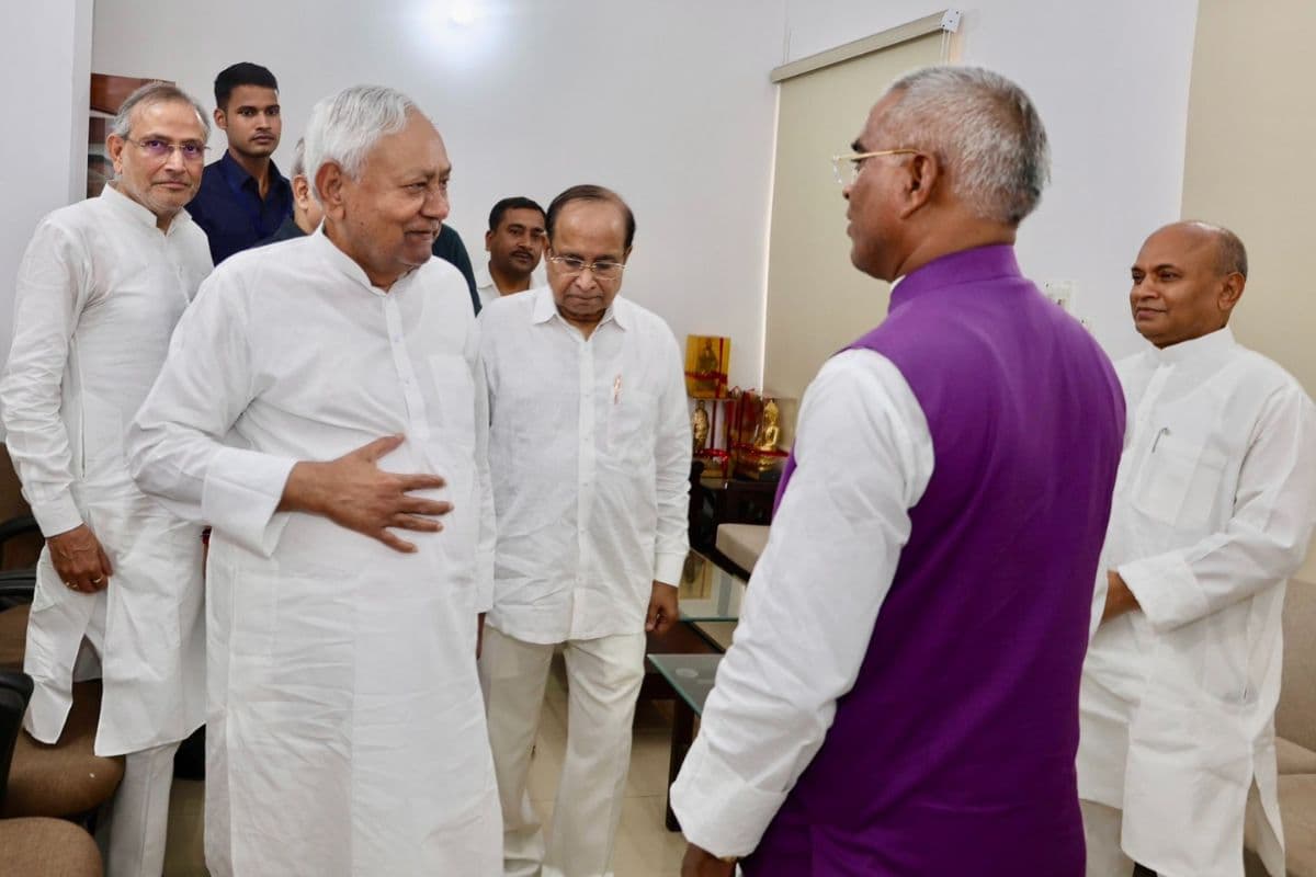 क्या JDU में होगी RCP सिंह की वापसी? नीतीश कुमार से मुलाकात के बाद बिहार की राजनीति में चर्चा तेज