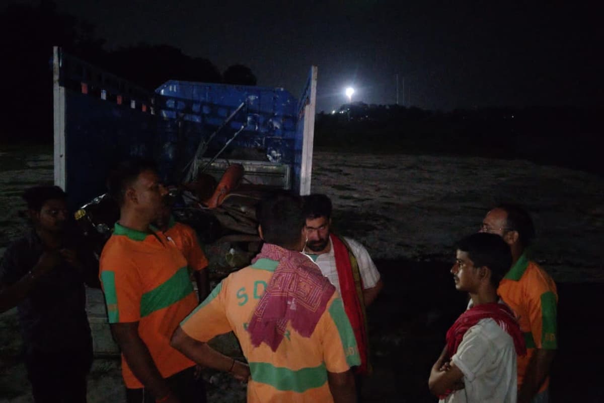 Muzaffarpur News: सीढ़ी घाट पर डूबे फाइनेंस कर्मी का शव 24 घंटे बाद बरामद, SDRF ने निकाला