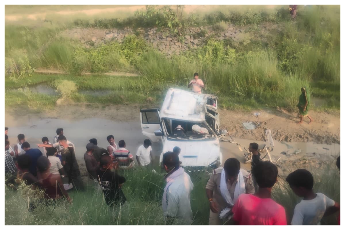 Madhubani News: तेज रफ्तार स्कॉर्पियो 20 फीट गहरी खाई में पलटी, युवक की दर्दनाक मौत, दो गंभीर रूप से घायल