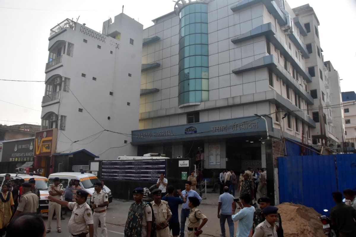 Muzaffarpur: बिना नक्शा पास कराए बना प्रसाद हॉस्पिटल, कभी भी चल सकता है नगर निगम का बुलडोजर