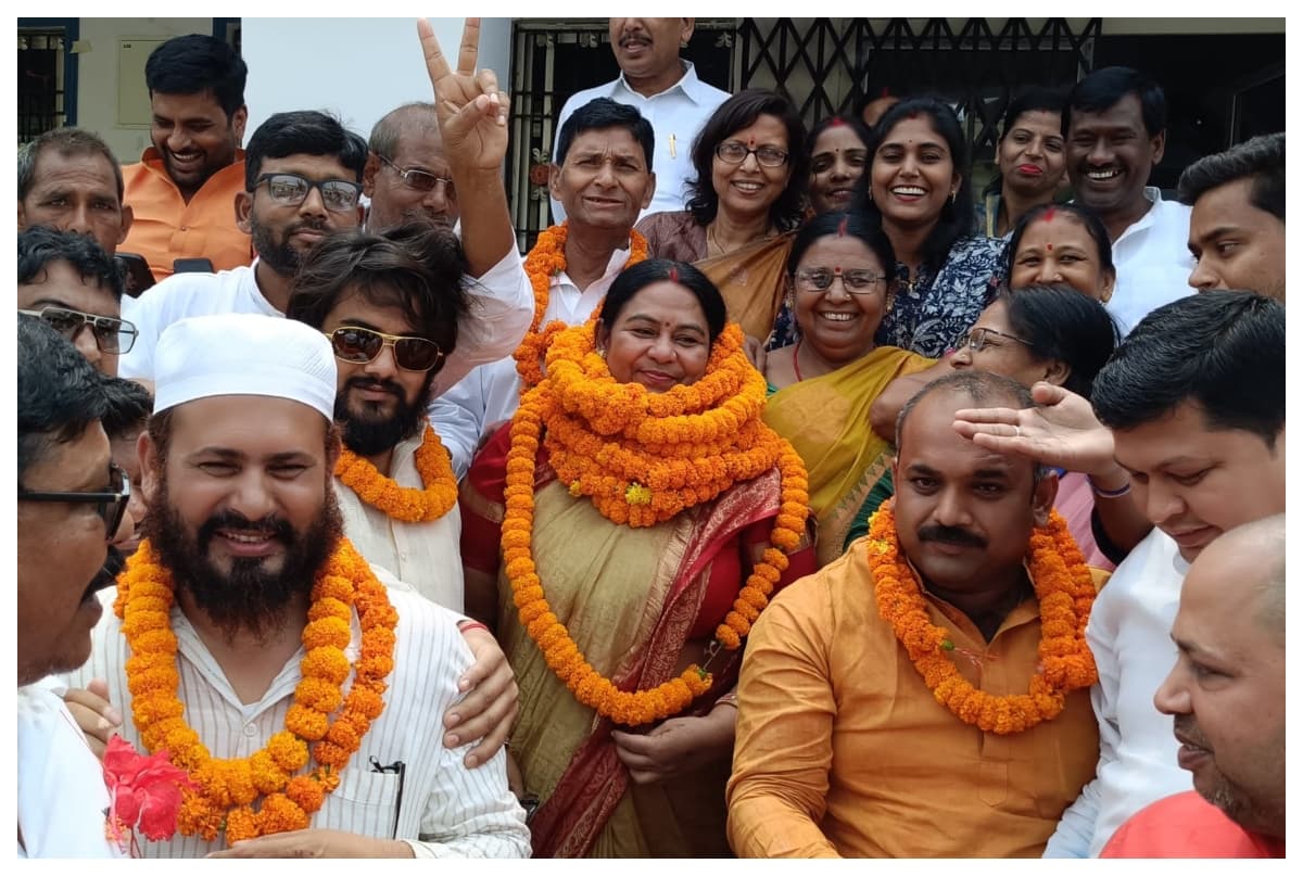 Darbhanga News: दरभंगा जिला परिषद चुनाव: सदन से गायब रहा सीता देवी का खेमा, रेणु देवी के सिर फिर सजा ताज