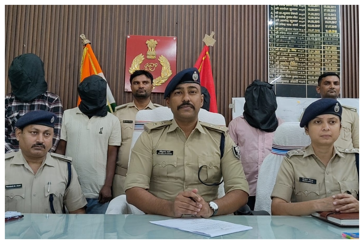 bihar-muzaffarpur-police-arrested-four-smugglers-with-6300-narcotic-cocktail-injections-for-nepal