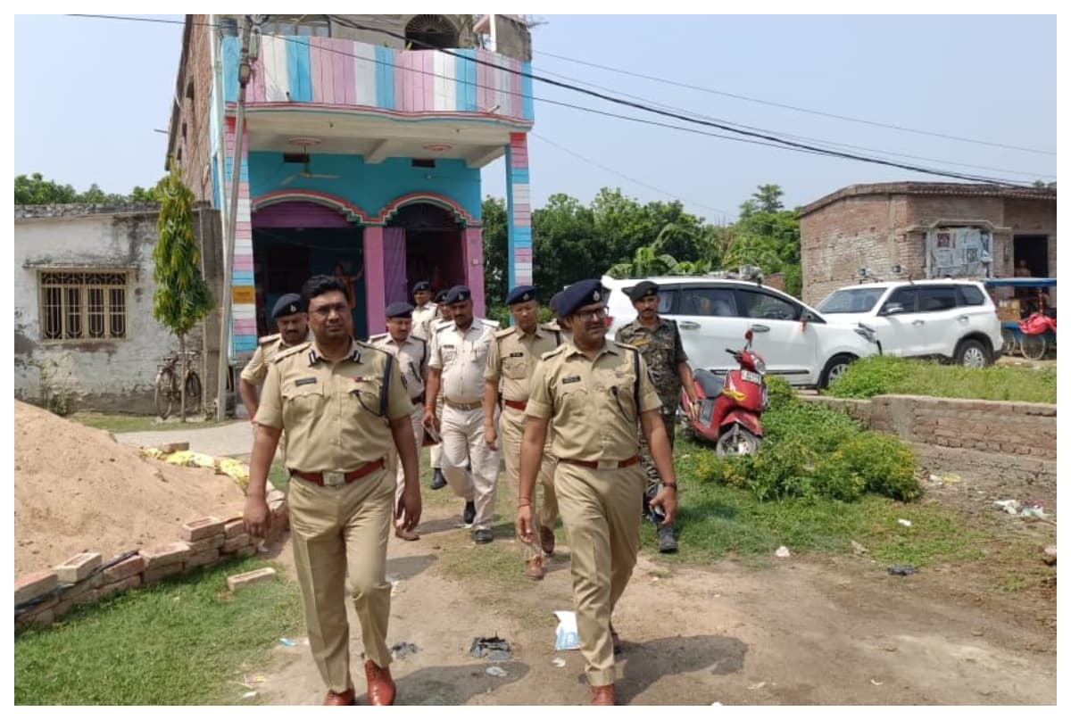 मुजफ्फरपुर: आभूषण कारोबारी हत्याकांड: तिरहुत रेंज के डीआइजी ने घटनास्थल पर पहुंच की जांच, हत्यारे की गिरफ्तारी को एसआइटी के गठन का निर्देश