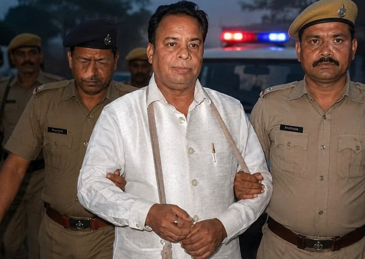 तृणमूल कांग्रेस के ब्लॉक अध्यक्ष लालन शेख गिरफ्तार, उनके पुत्र को भी उठा ले गयी पुलिस