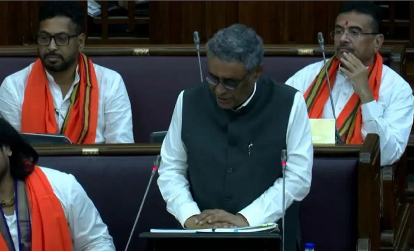 बंगाल बजट: सरकारी कर्मचारियों के 20 प्रतिशत DA बढ़ोतरी, एक लाख नई भर्ती की घोषणा