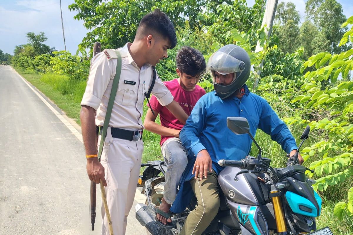 रीगा लूटकांड के बाद सीतामढ़ी पुलिस एक्शन में, जिलेभर में शुरू हुई सघन वाहन जांच