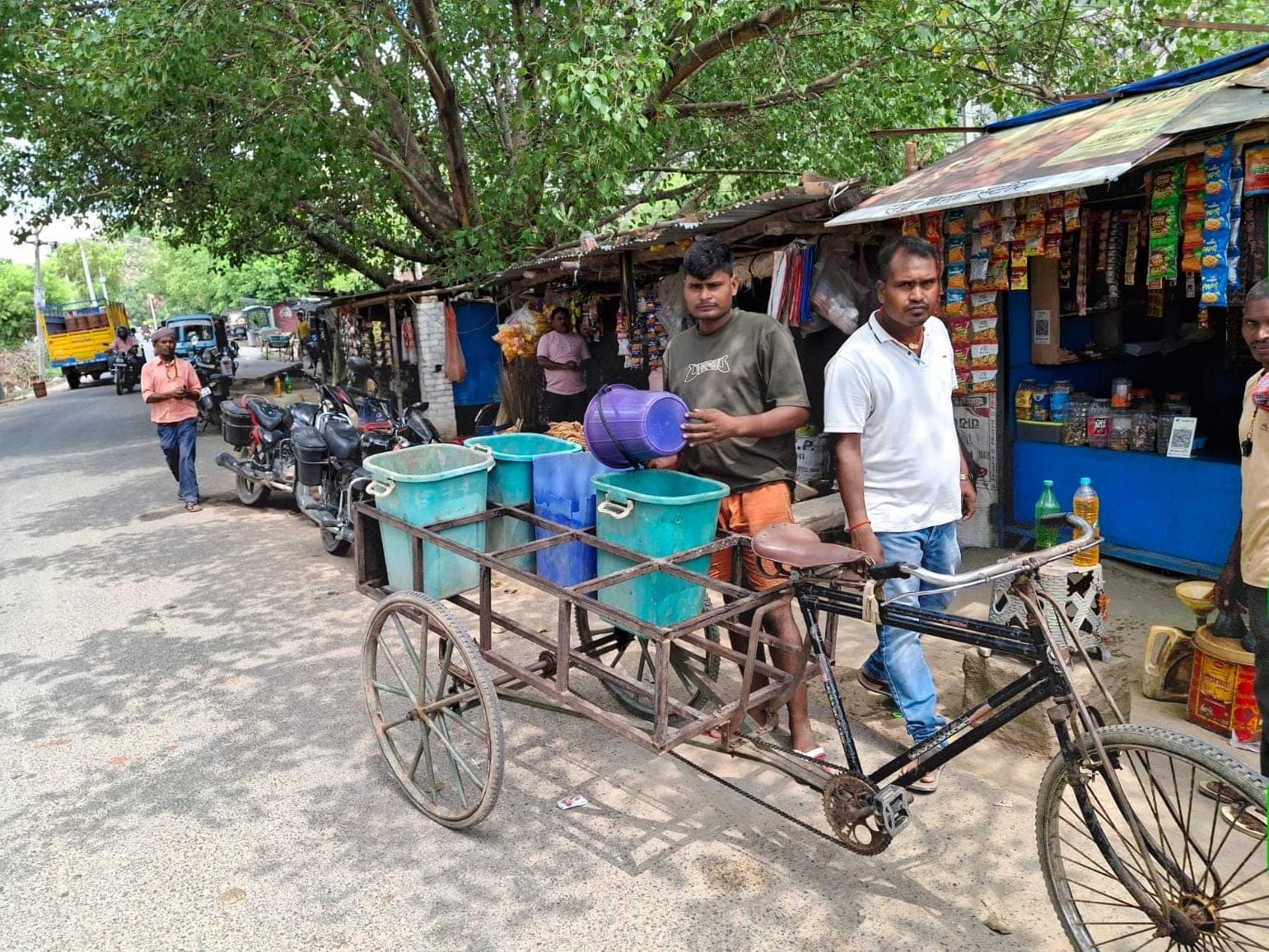 गुरुआ और मंडा पंचायत में स्वच्छता अभियान का दिख रहा असर, नियमित कचरा उठाव से ग्रामीणों को राहत