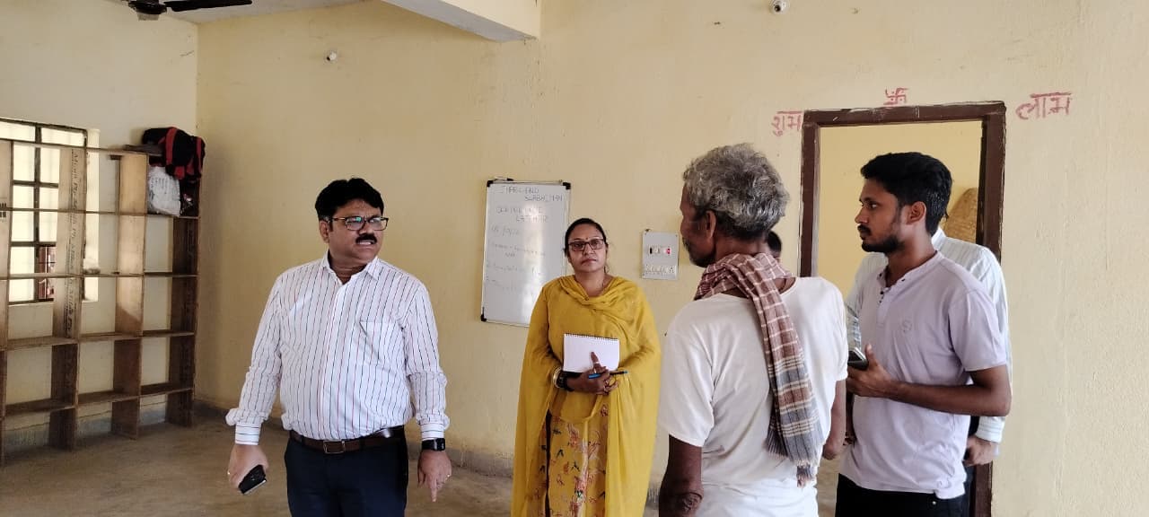 उपायुक्त ने किया वृद्धाश्रम का औचक निरीक्षण उपायुक्त ने किया वृद्धाश्रम का औचक निरीक्षण
