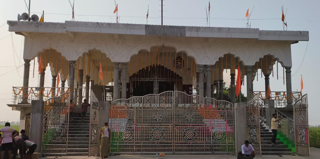 63 साल में फूस की कुटिया से सवा करोड़ का भव्य मंदिर बना हलसी का मनोकामना सिद्ध दुर्गा मंदिर 63 साल में फूस की कुटिया से सवा करोड़ का भव्य मंदिर बना हलसी का मनोकामना सिद्ध दुर्गा मंदिर