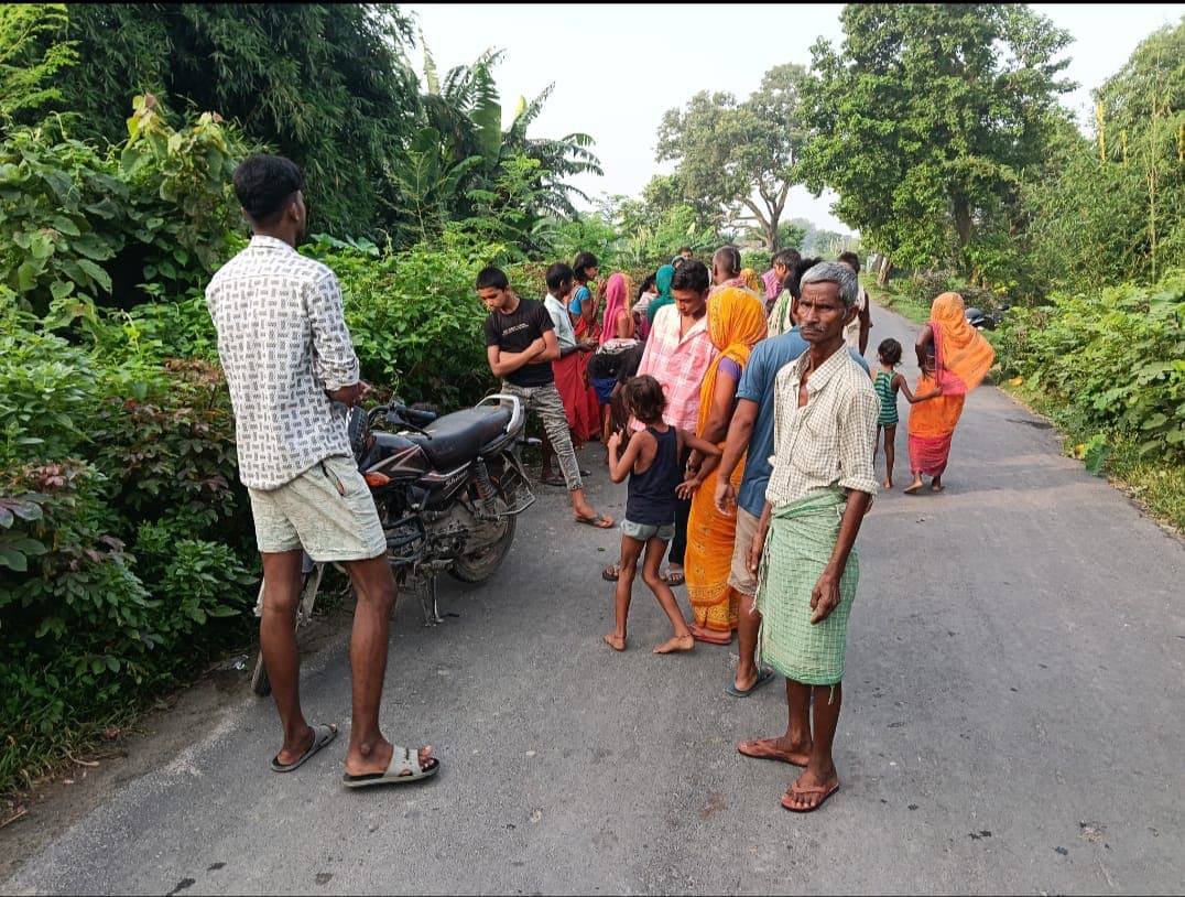 सुपौल में कोचिंग जा रही छात्रा को तेज रफ्तार बाइक ने मारी टक्कर, गंभीर हालत में रेफर