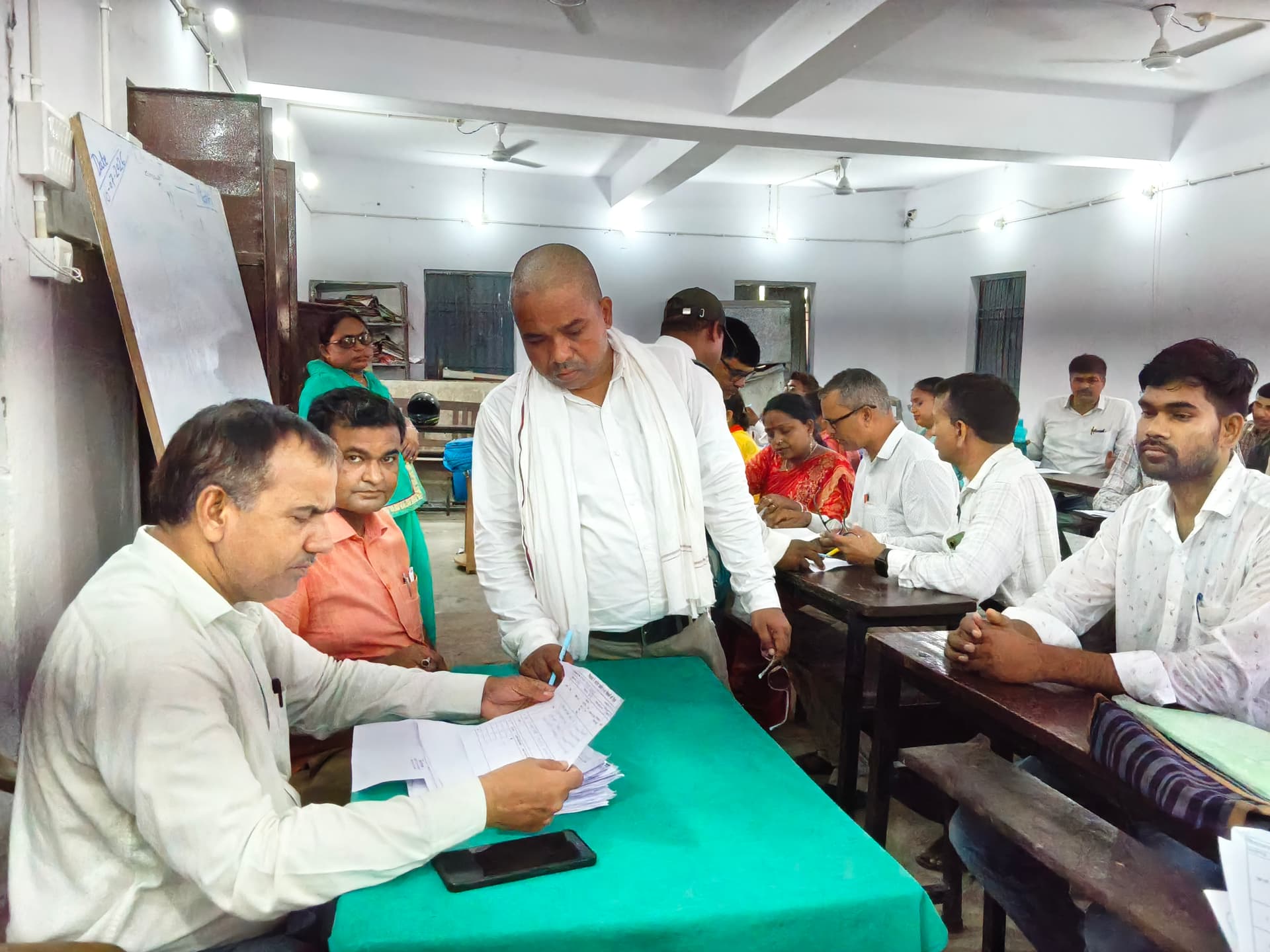 बक्सर: राजपुर के स्कूलों में होगा शिक्षकों का युक्तिकरण, छात्र-शिक्षक अनुपात सुधारने की तैयारी तेज