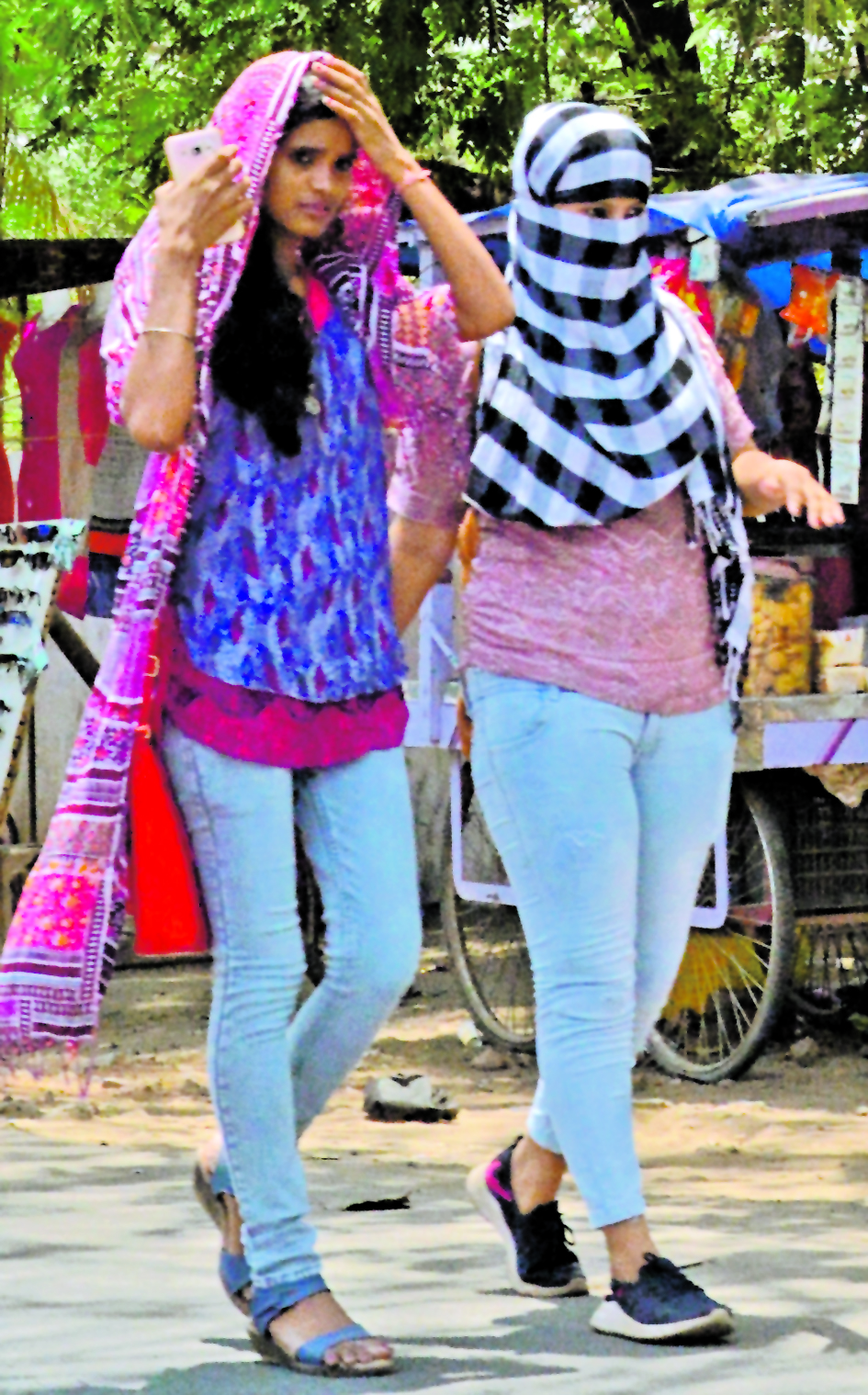 आज का जिले का मौसम : औरंगाबाद में आज गर्मी और उमस का रहेगा असर, दोपहर बाद बारिश के आसार