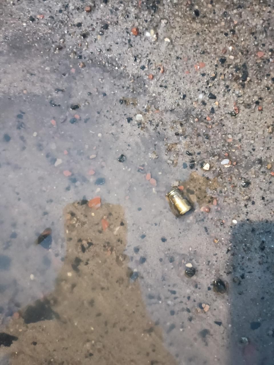 सहरसा रिफ्यूजी कॉलोनी में जमीन विवाद पर चलीं गोलियां, युवक घायल, मौके से कई खोखे बरामद