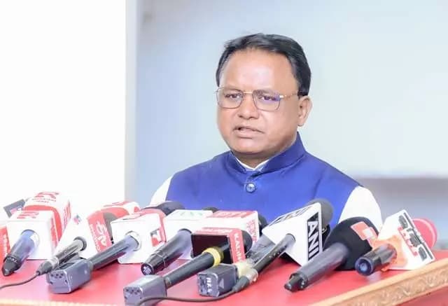 Bhubaneswar News: ओडिशा में पाठ्यपुस्तकों में त्रुटि मामले की होगी आपराधिक जांच