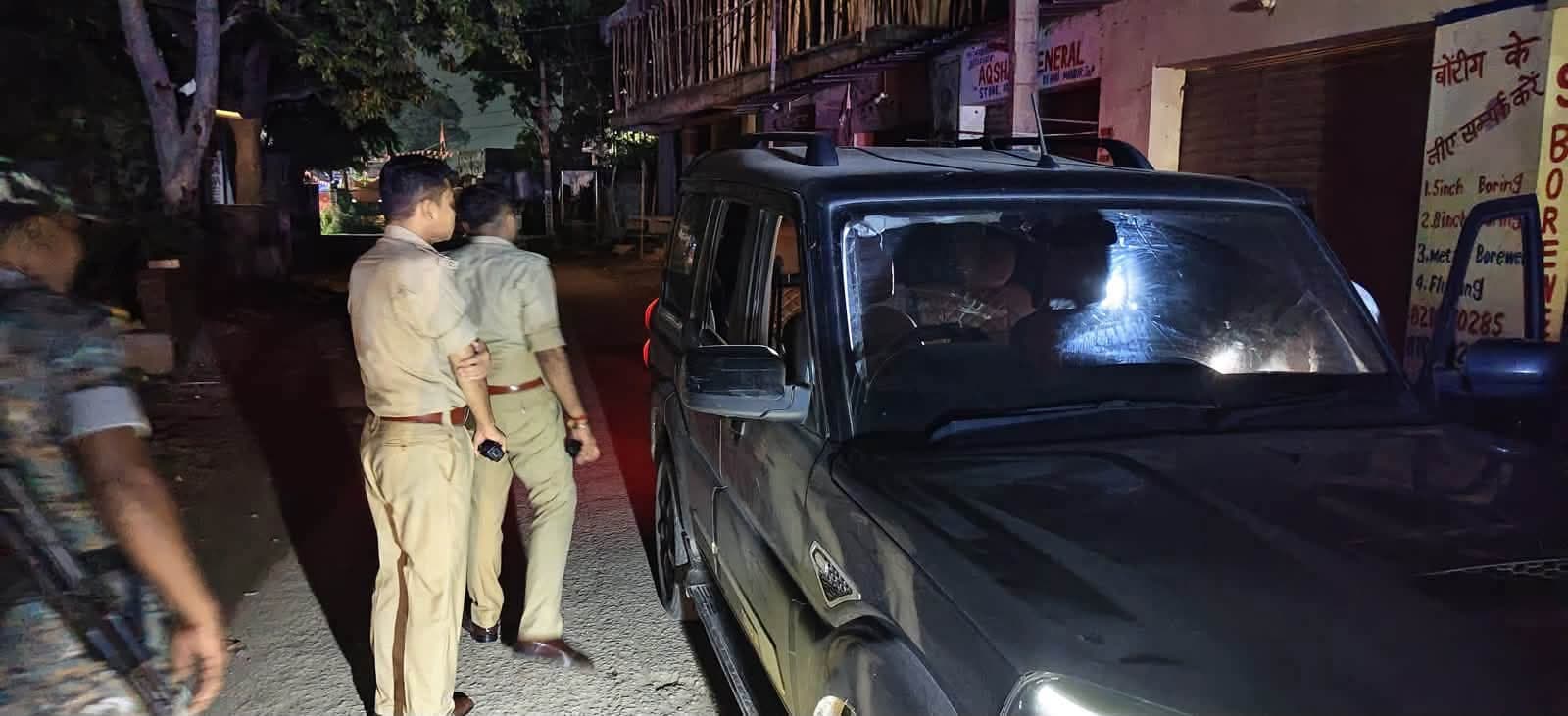 सरायकेला. कपाली ओपी क्षेत्र में एसपी ने किया रात्रि गश्त, सुरक्षा व्यवस्था का लिया जायजा