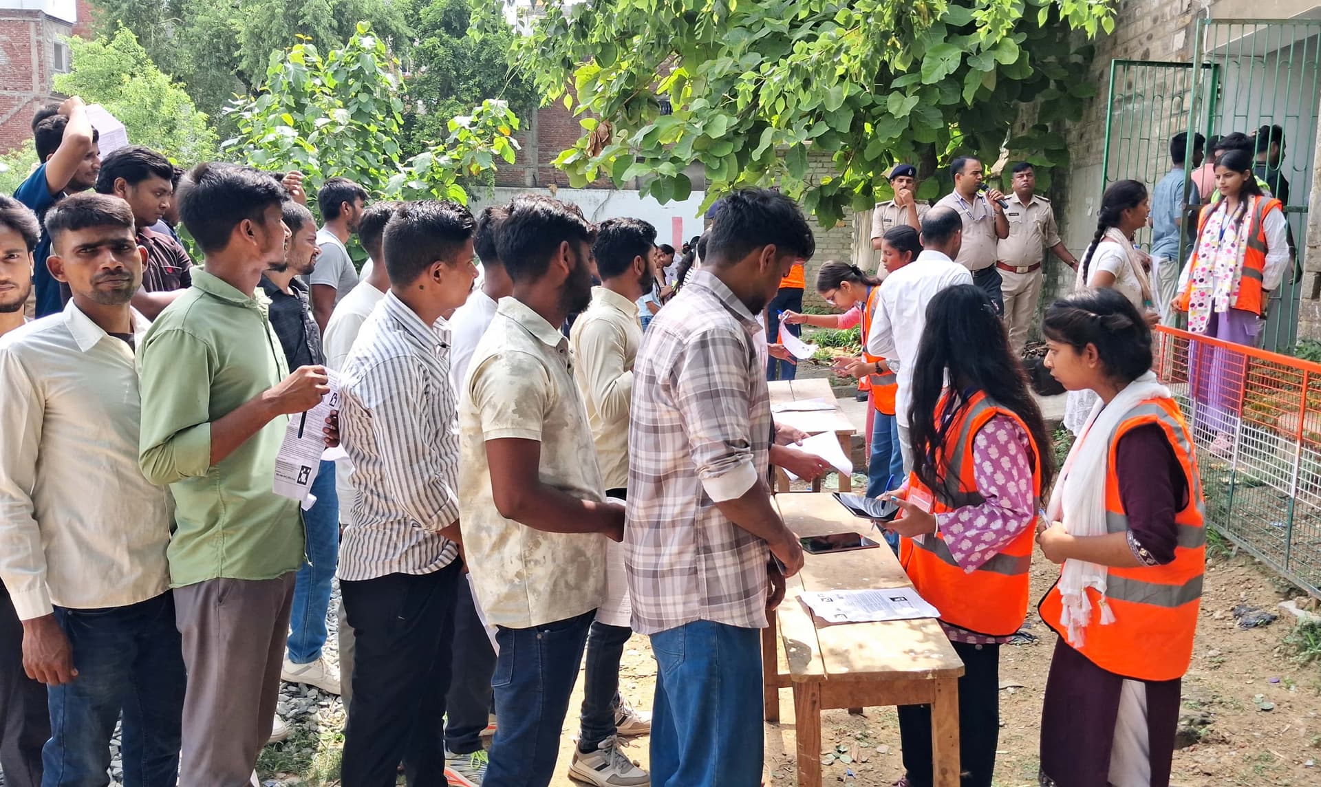 शांतिपूर्ण संपन्न हुई उत्पाद अवर निरीक्षक प्रारंभिक परीक्षा