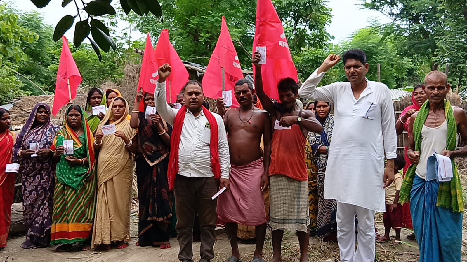 बेगूसराय: खेत ग्रामीण मजदूर सभा का सदस्यता अभियान, सैकड़ों महिलाओं ने ली सदस्यता