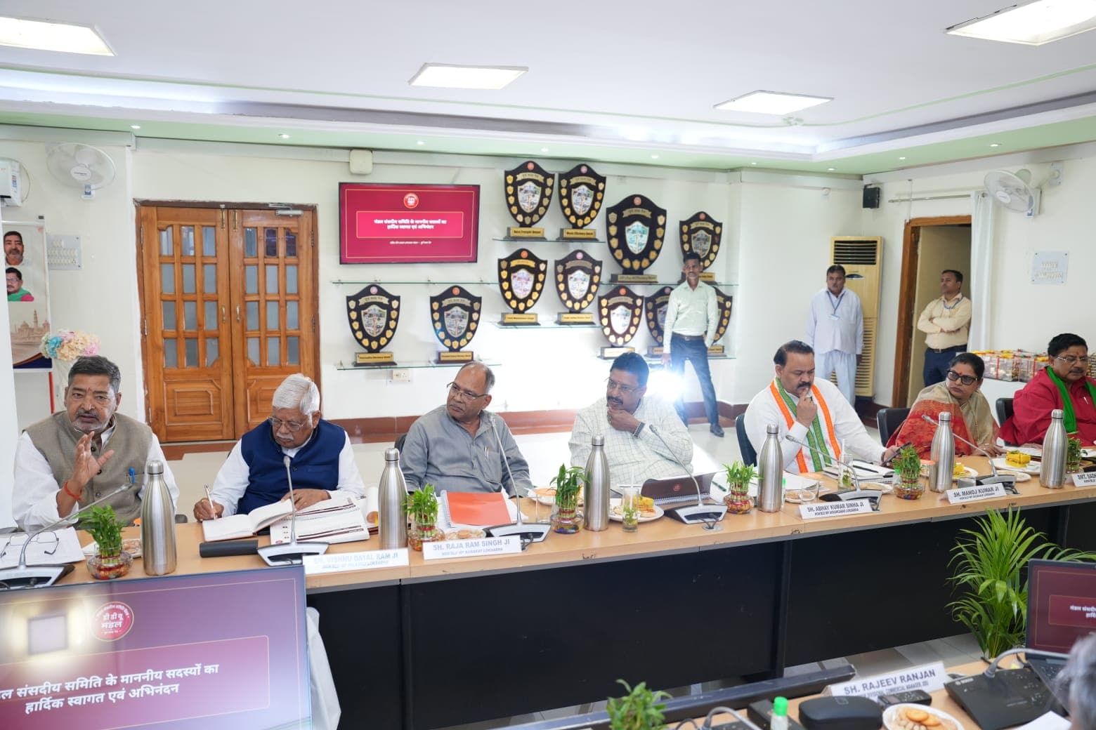 सांसद राजाराम सिंह ने रेलवे बैठक में उठाए औरंगाबाद के मुद्दे, नई रेल लाइन, ओवरब्रिज और ट्रेनों के ठहराव की मांग