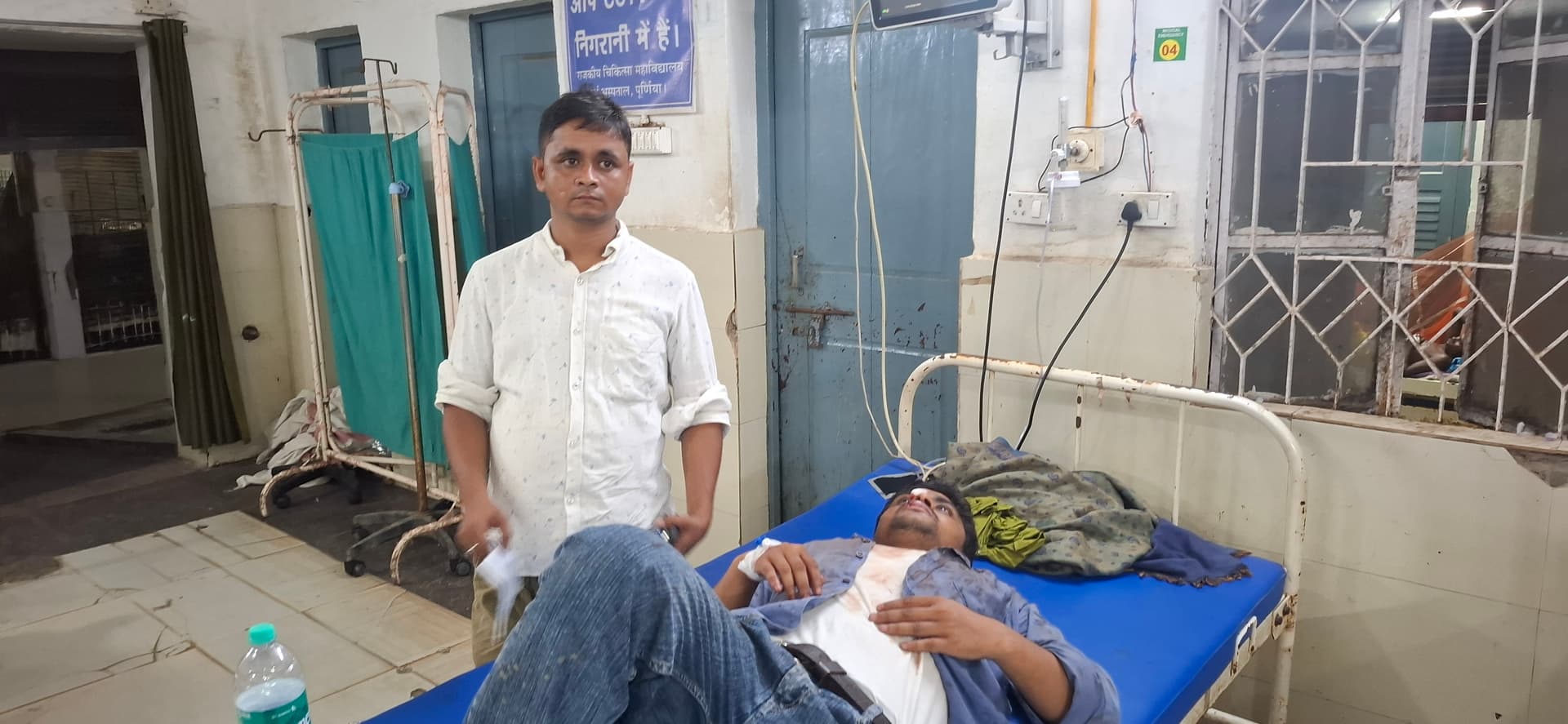 जमीन विवाद में चचेरे भाई पर जानलेवा हमले का आरोप, आंख में मिर्च झोंक चेहरे पर किए वार : गंभीर