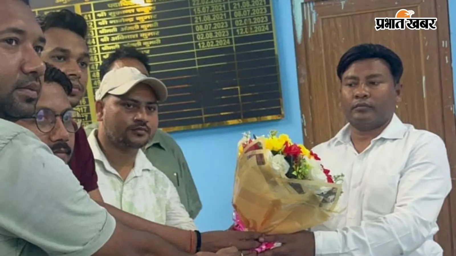 कौआकोल में अंचलाधिकारी चंदन चौधरी ने संभाला पदभार, कौआकोल में अंचलाधिकारी चंदन चौधरी ने संभाला पदभार,
