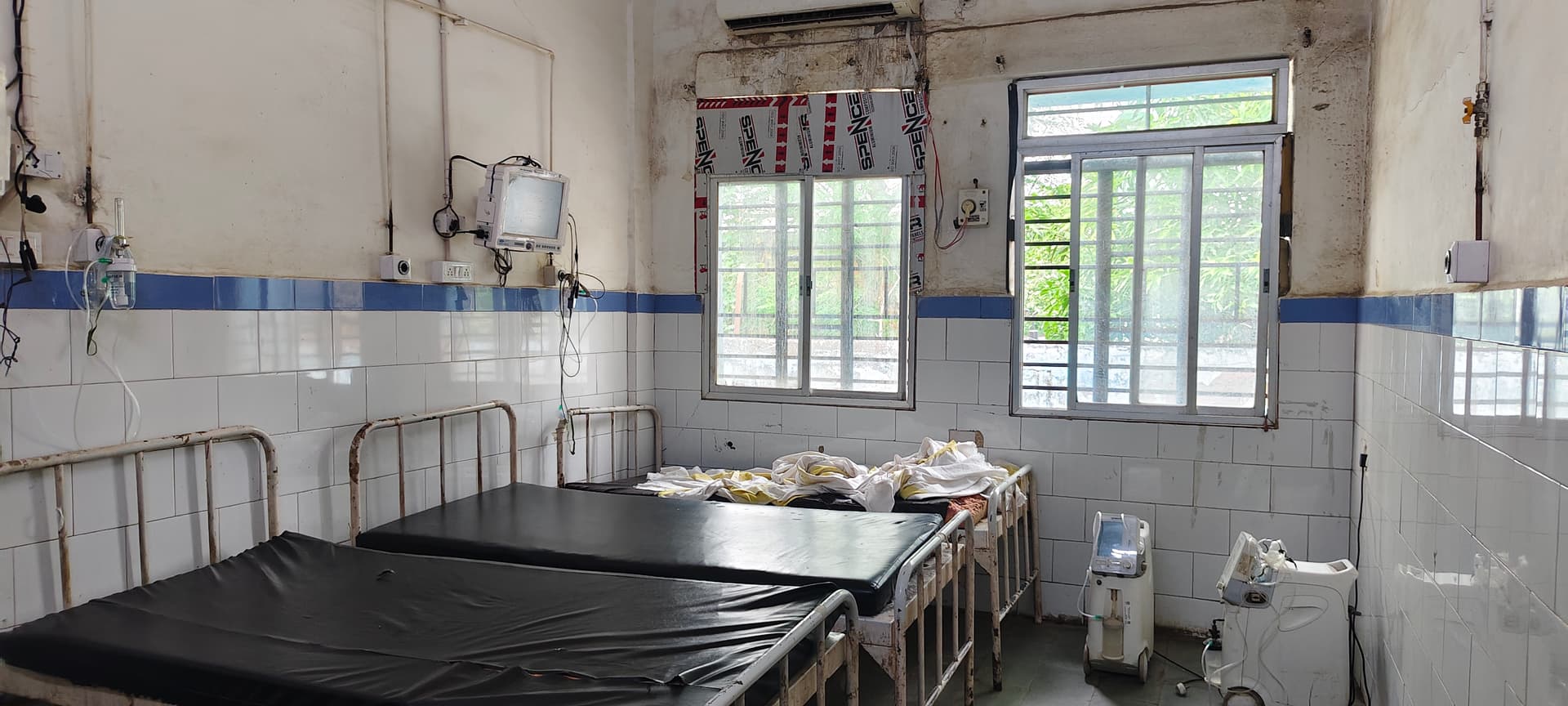 औरंगाबाद में भीषण गर्मी में वार्डों के एसी बंद, पसीने में इलाज कराने को मजबूर मरीज