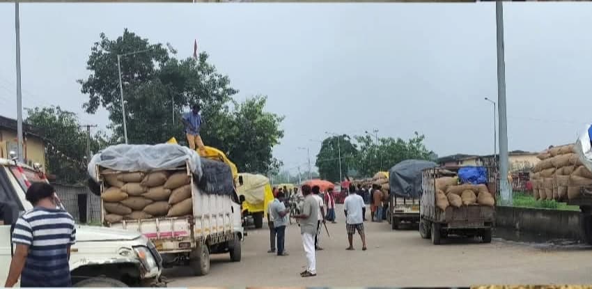 गुलाबबाग मंडी में मक्का की आवक घटी, जूट के भाव रहे स्थिर