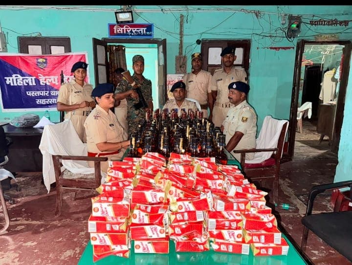 सहरसा में 128 लीटर विदेशी शराब के साथ दो तस्कर गिरफ्तार, पुलिस ने CNG टेम्पो भी किया जब्त