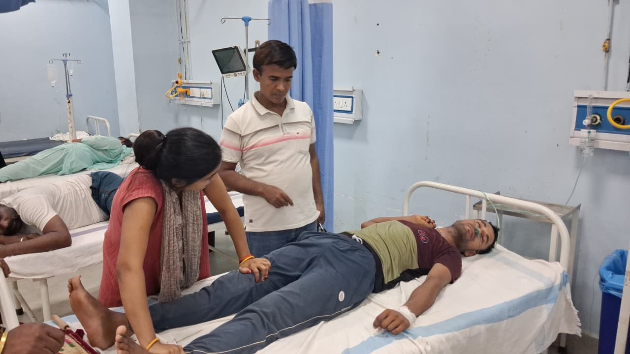 गोपालगंज में पारिवारिक विवाद के बाद युवक ने फांसी लगाकर जान देने की कोशिश, अस्पताल में भर्ती