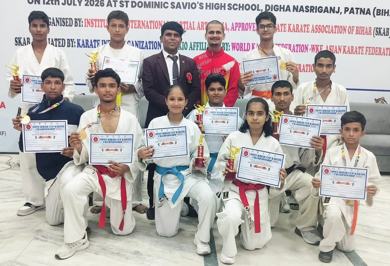गोपालगंज के खिलाड़ियों का जलवा: राज्य स्तरीय कराटे प्रतियोगिता में जीते 11 मेडल, राष्ट्रीय खेल की तैयारी शुरू