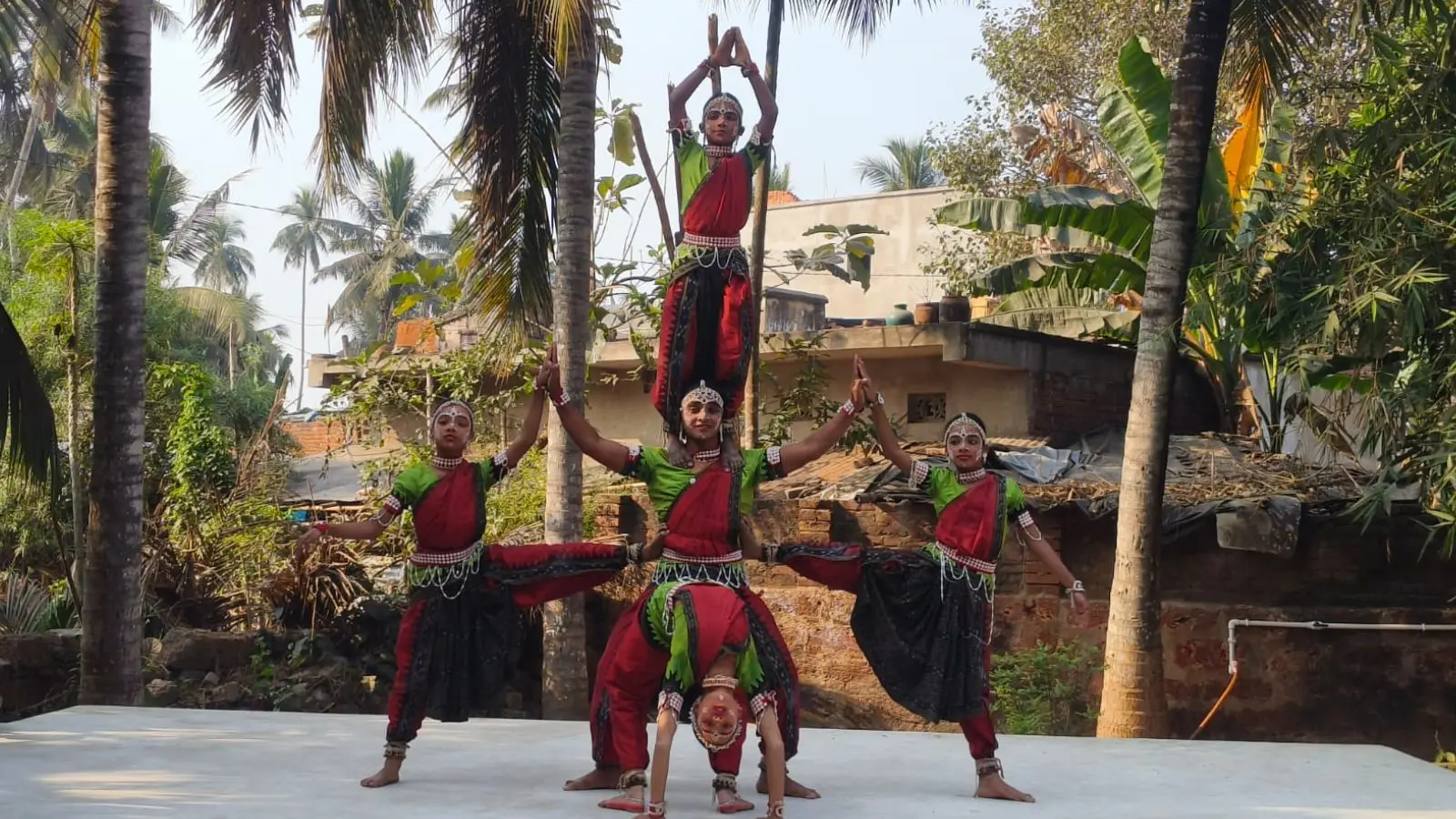 गोटिपुओ नृत्य पेश करते रघुराजपुर का कलाकार. (फाइल फोटो)