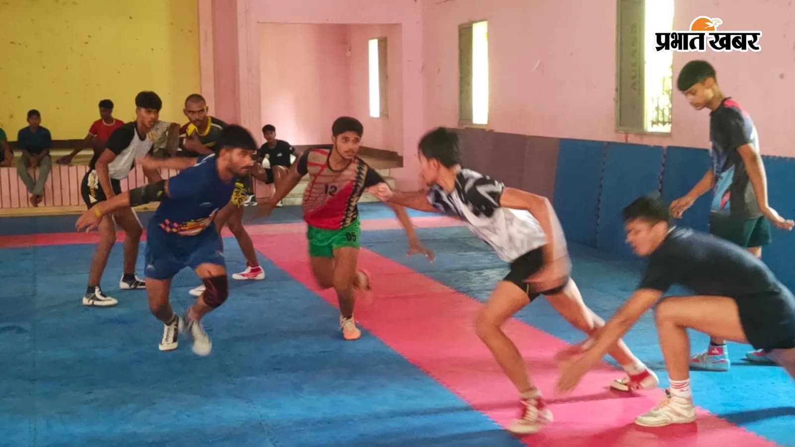 ट्रायल के बाद 16 कबड्डी खिलाड़ियों का चयन प्रशिक्षण शिविर के किया गया