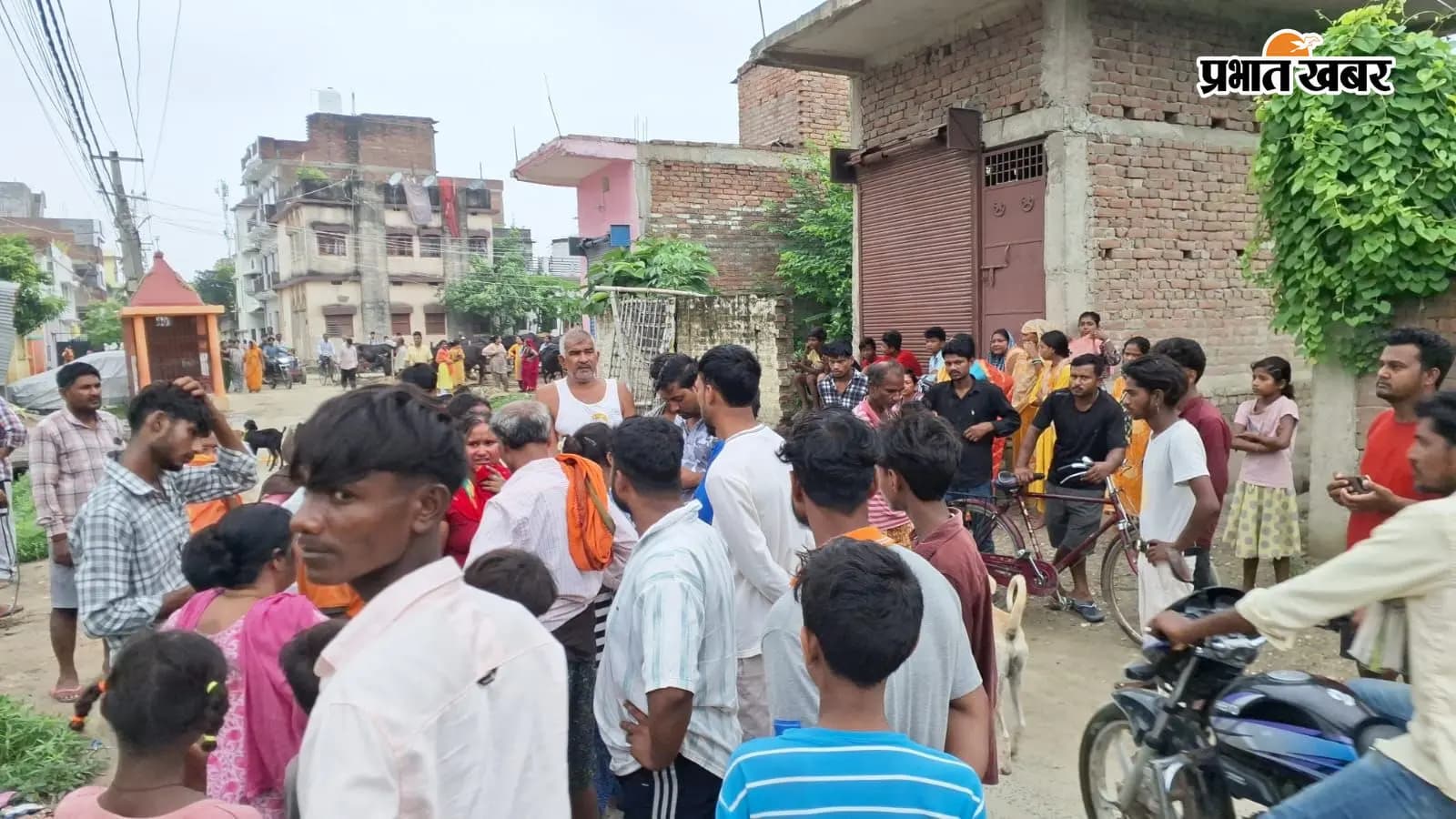गोपालगंज में लापता सफाईकर्मी का नाले में मिला शव, इलाके में सनसनी गोपालगंज में लापता सफाईकर्मी का नाले में मिला शव, इलाके में सनसनी