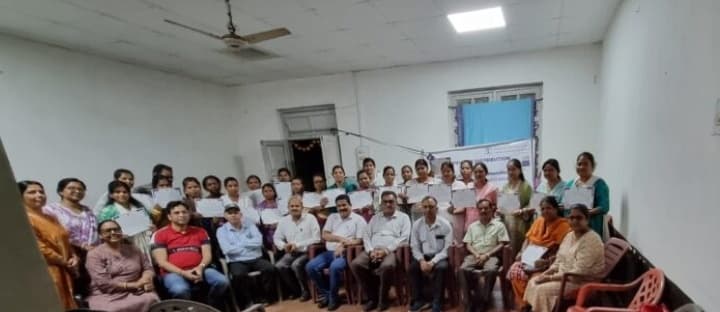 सेल किरीबुरू के सीएसआर सहयोग से 37 महिलाओं ने जूट प्रशिक्षण पूरा किया, प्रमाणपत्र वितरित