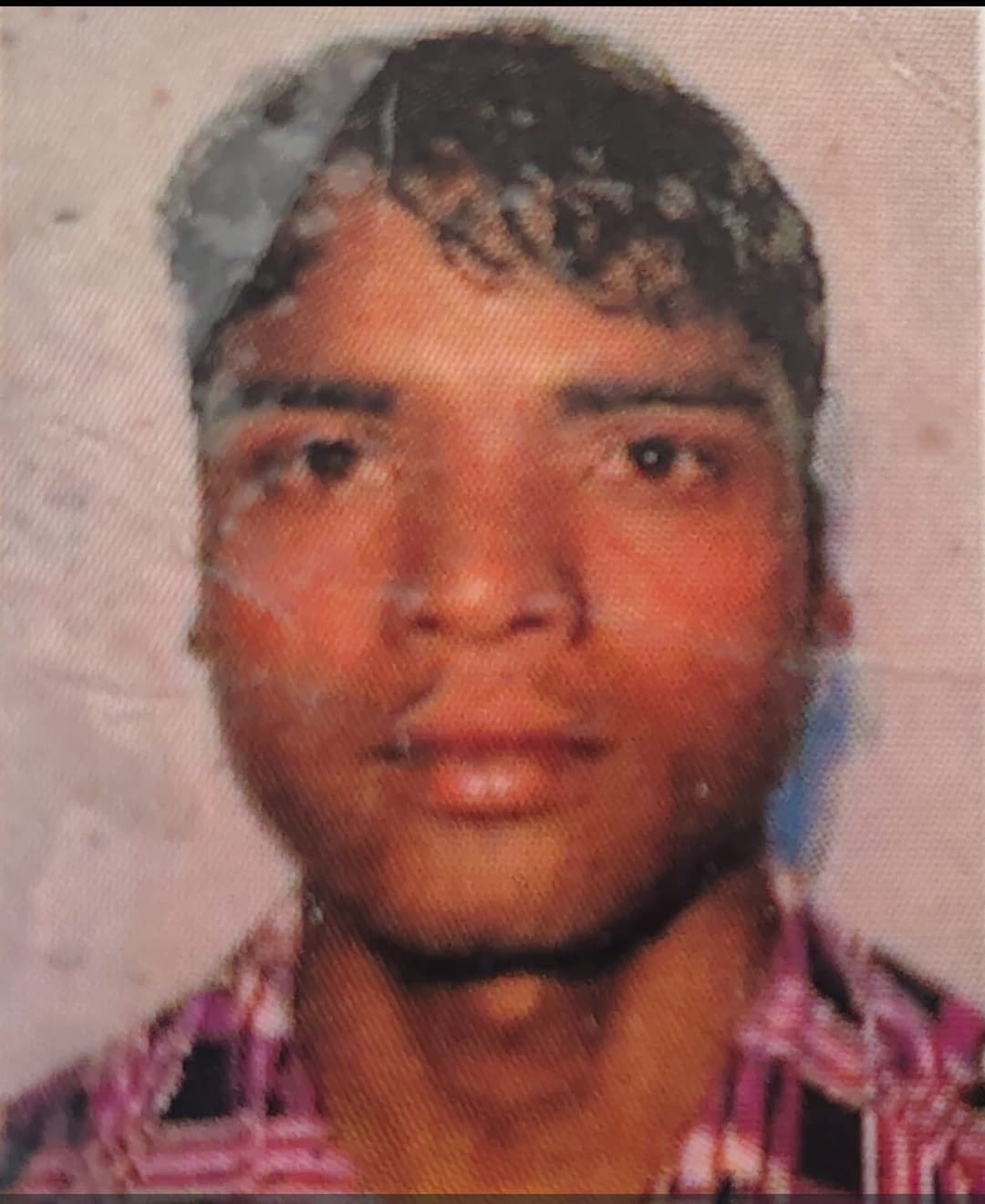 शराब के नशे में सड़क हादसे का शिकार हुए तीन युवक, एक की मौत, दो साथी घायल