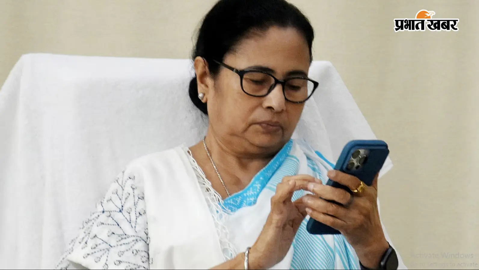 अभिजीत दीपक ने किया ममता बनर्जी को फोन, तृणमूल सुप्रीमो की दिल्ली यात्रा स्थगित