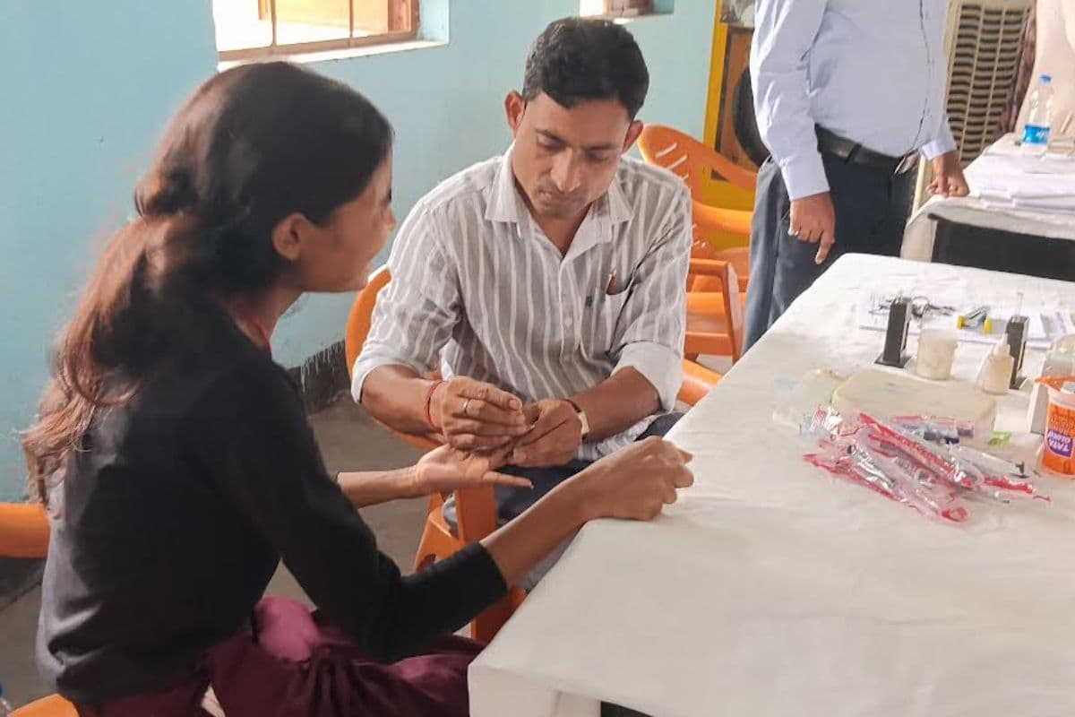 बोकारो में डालमिया भारत का ‘हेल्थ मिशन’: महिलाओं के लिए लगा स्पेशल कैंप, जांचीं गईं 100 से अधिक मरीज